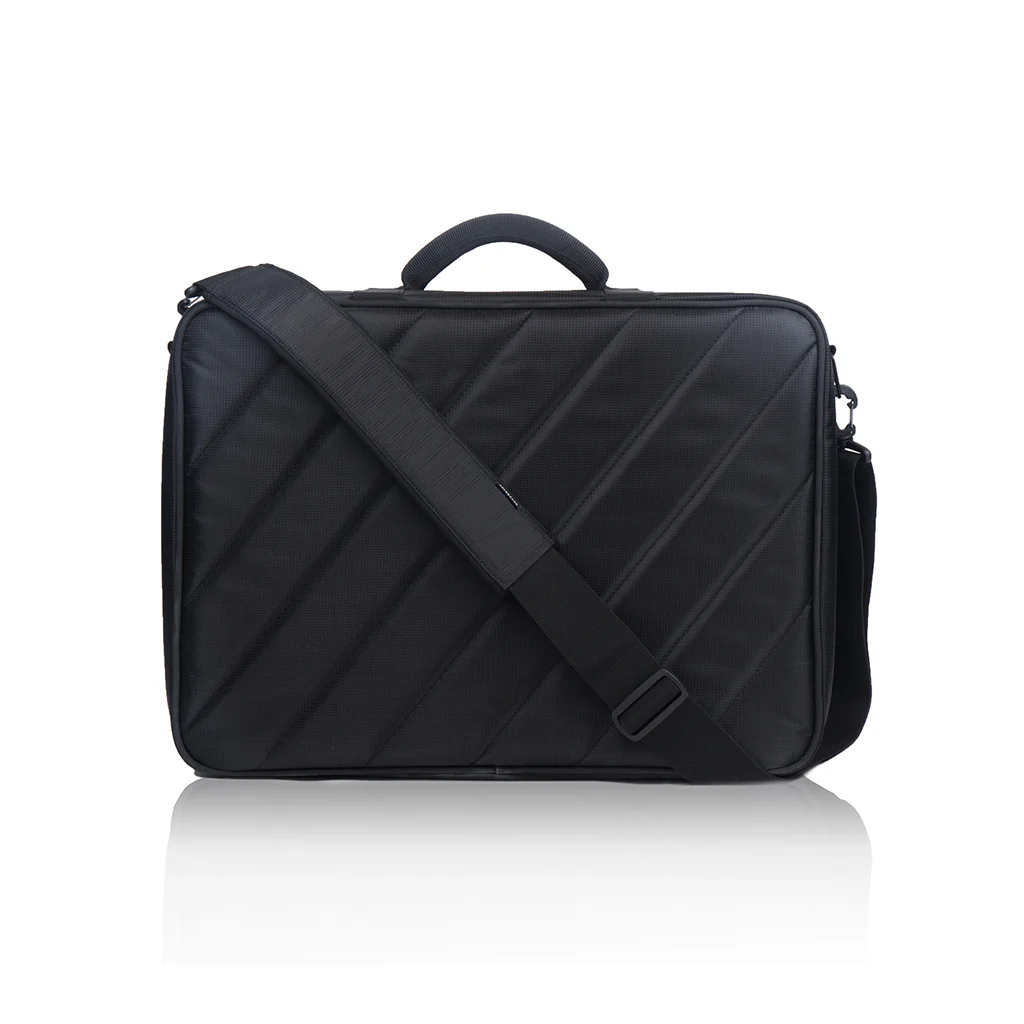 MONO Pedalboard Small, Black and Club Accessory Case 2.0, Black - Image 9
